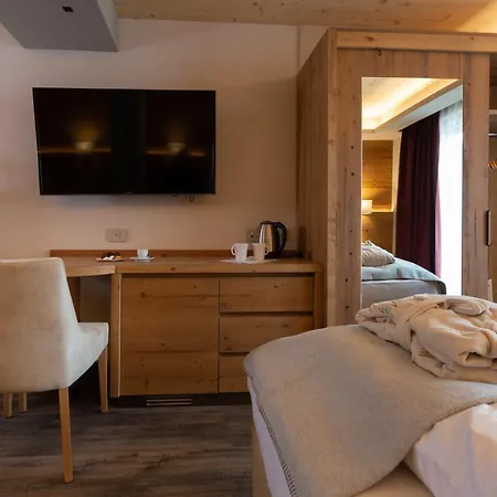 Mont Nevada - & Hotel 4*