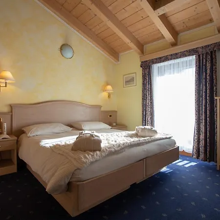 Hotel Mont Nevada - & 4*