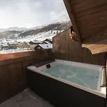 Mont Nevada - & Hotel 4*