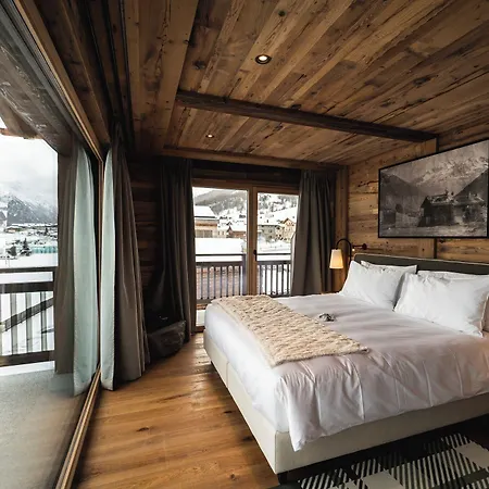 Mont Nevada - & Hotell 4*