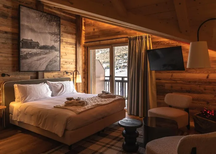 Mont Nevada - & 4*